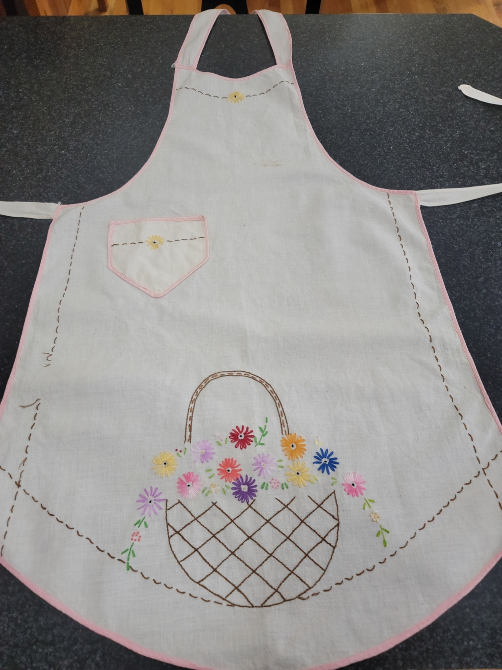 Vintage Classic White Cotton Apron with Pink Trim and Floral Embroidery Kid's
